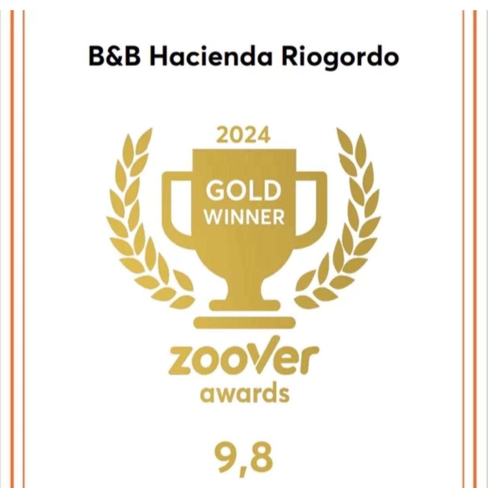 Bed and Breakfast Hacienda Riogordo Екстер'єр фото