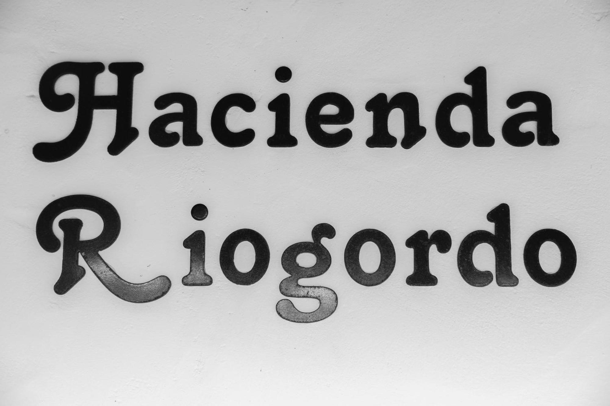 Bed and Breakfast Hacienda Riogordo Екстер'єр фото